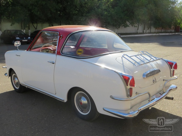 ретро автомобиль Goggomobil TS250 Coupe 1965 год выпуска 