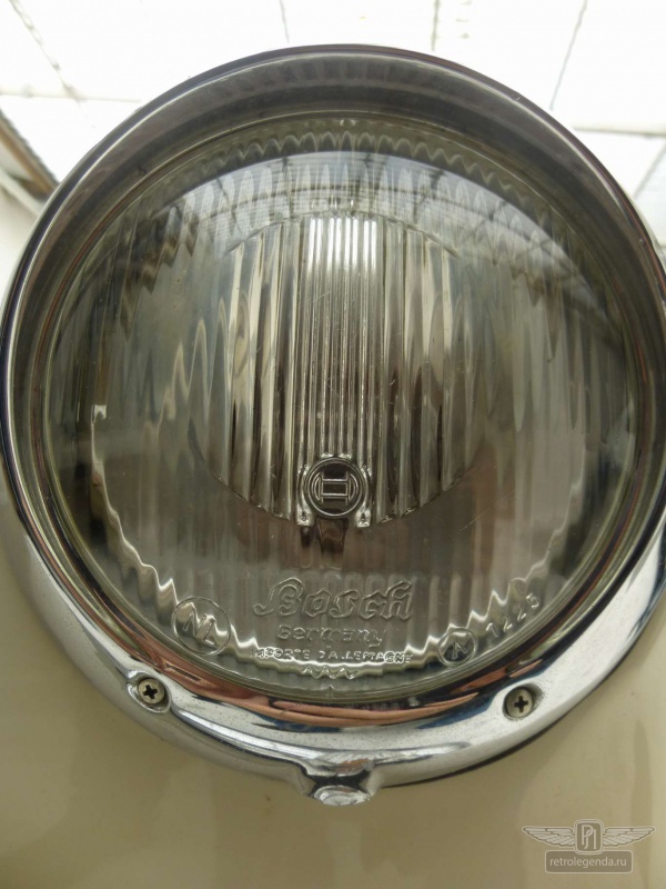 ретро автомобиль Goggomobil Coupe TS250 1960 год выпуска 