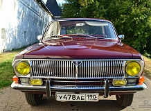 ретро автомобиль Волга ГАЗ М24 D