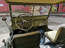 ретро автомобиль Willys MB