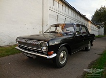 ретро автомобиль Волга ГАЗ 24